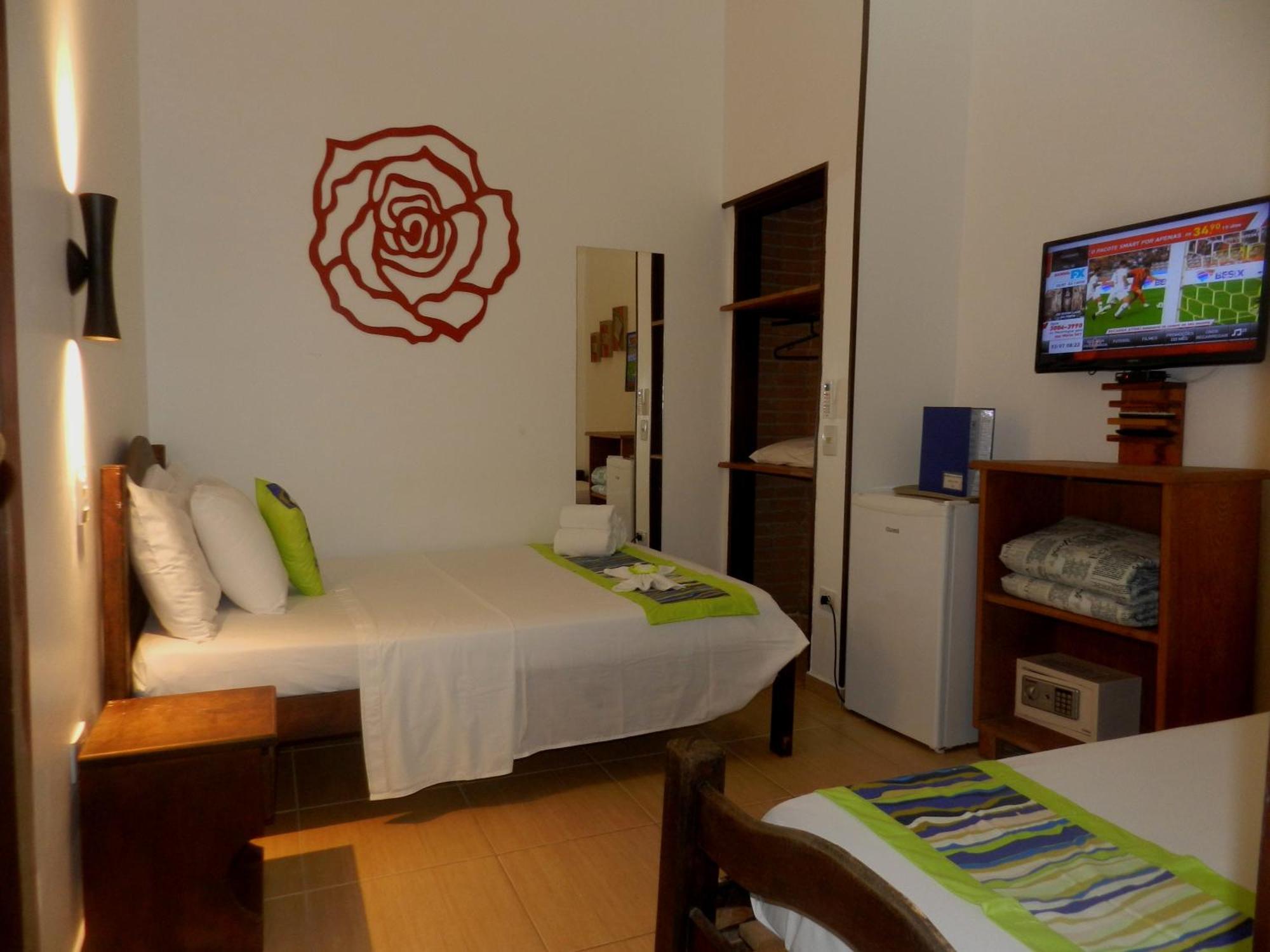 Hotel Bosques Do Massaguacu Карагуататуба Номер фото